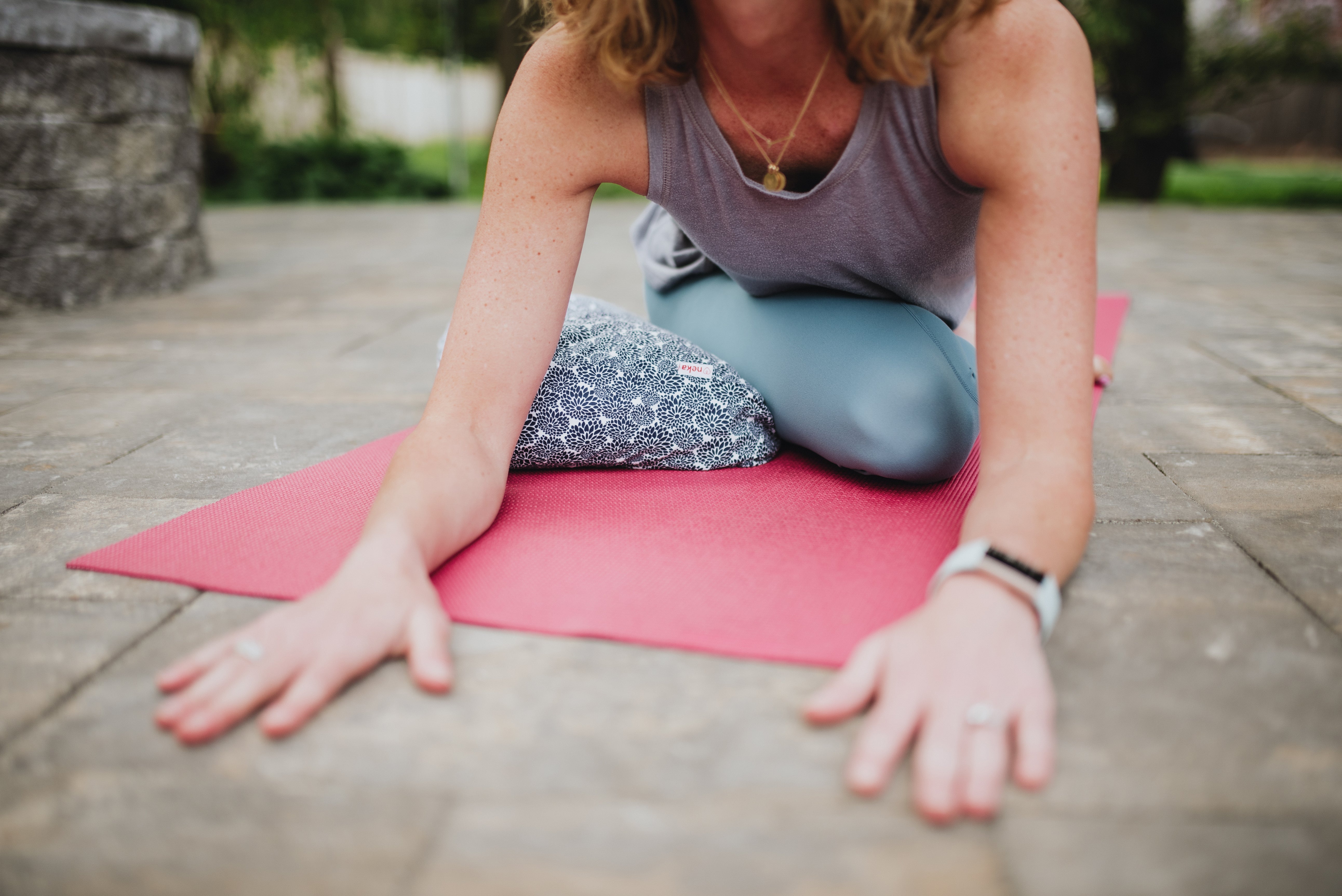 Coussin Relaxant Pour Les Yeux Fleurs Roses – Lavande Bio & Graines De Riz | Yoga, Méditation, Sieste